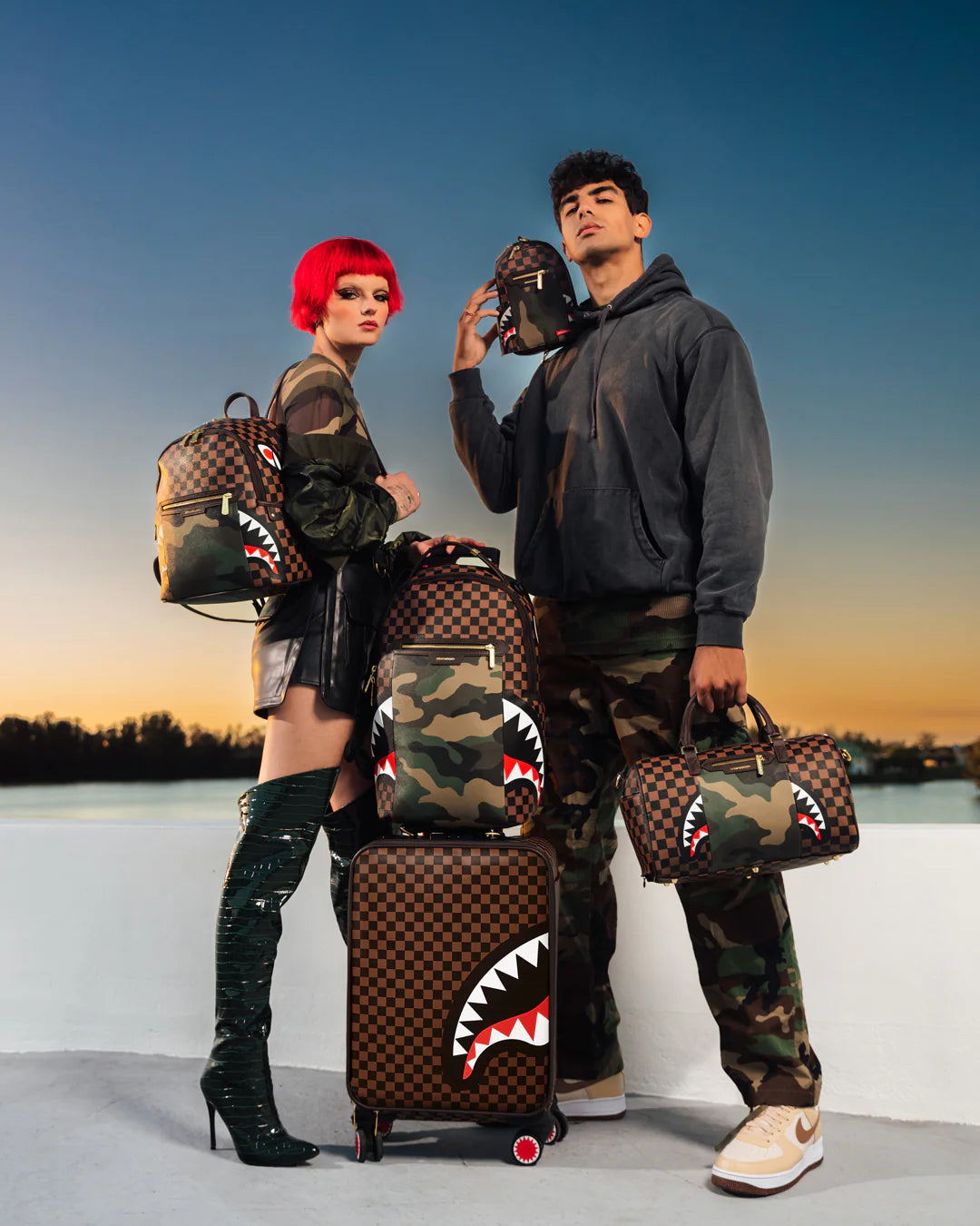 EXTERIOR GOLD ZIP POCKET SHARKS IN PARIS JETSETTER CARRY-ON LUGGAGE - Image 13