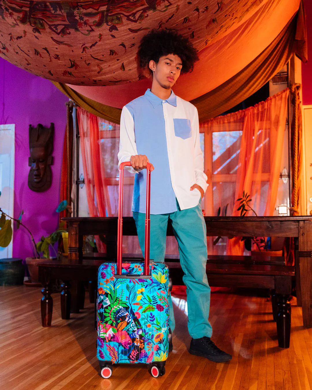AVANT GARDEN SHARKNAUTICS HARDSHELL CARRY-ON LUGGAGE - Image 10