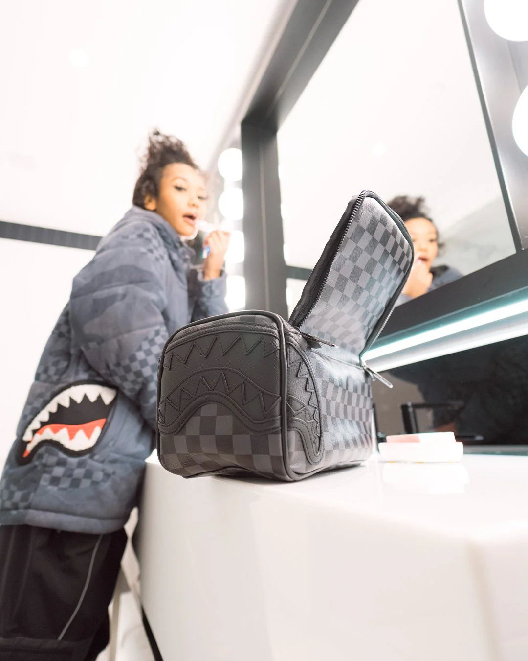 HENNY BLACK TOILETRY BAG - Image 3
