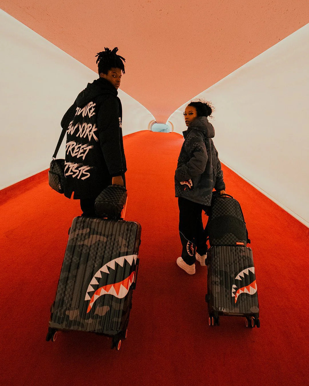 3AM SHARKNAUTICS 2 PC LUGGAGE SET - Image 5