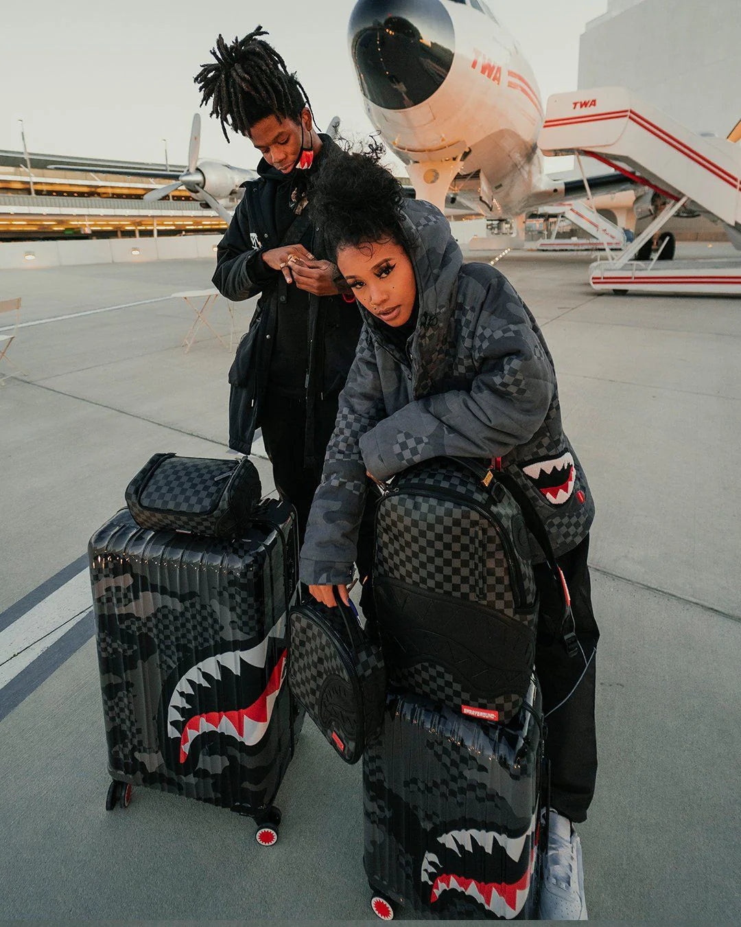 3AM SHARKNAUTICS 2 PC LUGGAGE SET - Image 10